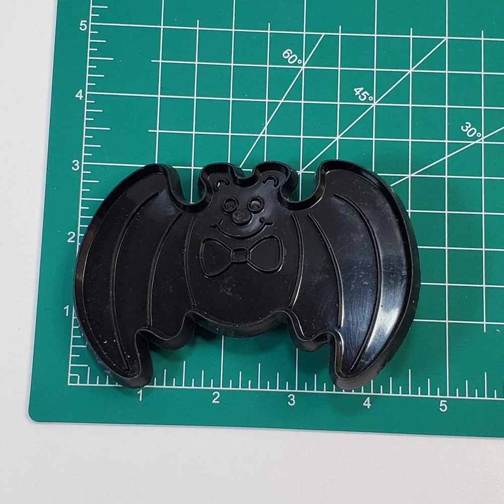 Vtg Current Inc Plastic White Ghost Black Bat Halloween Cookie Cutters Taiwan
